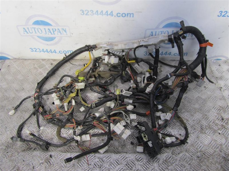 Запчасть проводка салона TOYOTA VENZA 09-16 Б/У Проводка салона TOYOTA VENZA 09-16 Б/У