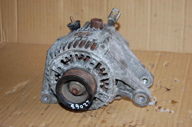 Генератор TOYOTA COROLLA 120 00-07 27060-22120 Б/У