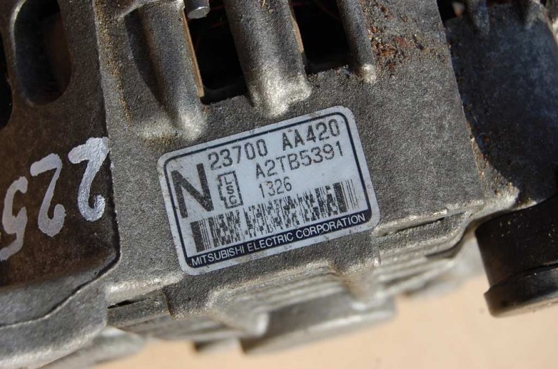 Генератор SUBARU FORESTER SG 02-07 23700AA240 Б/У