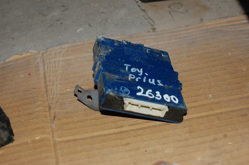 Блок управления двигателем PRIUS - 20 03-11