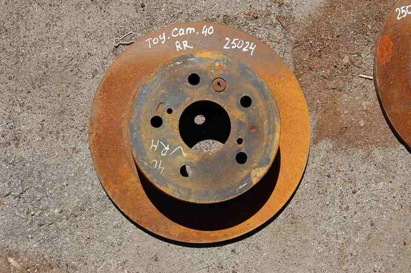 Тормозной диск задний TOYOTA CAMRY 40 06-11 42431-33130 Б/У