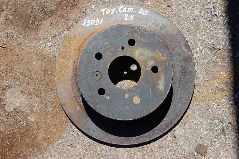Тормозной диск задний TOYOTA CAMRY 40 06-11 42431-33130 Б/У