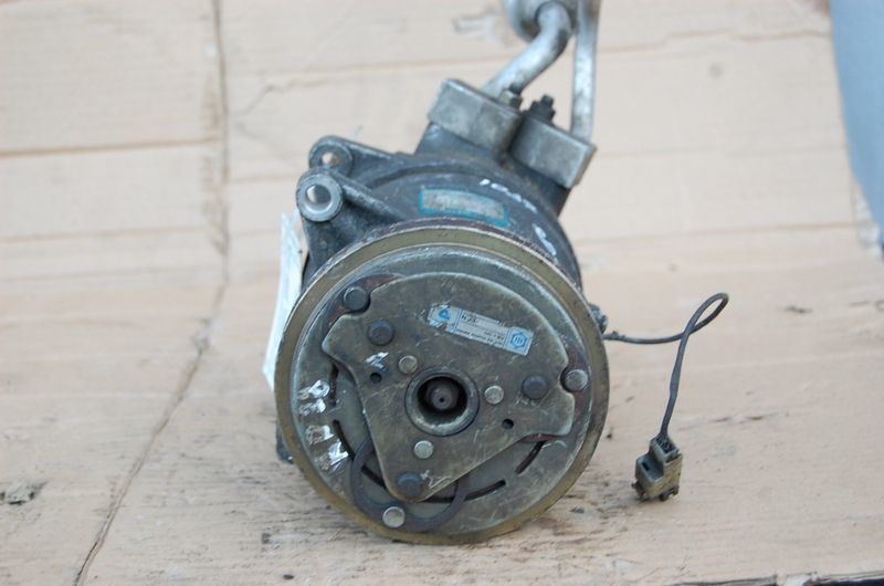 Компрессор кондиционера NISSAN LAUREL 88-92