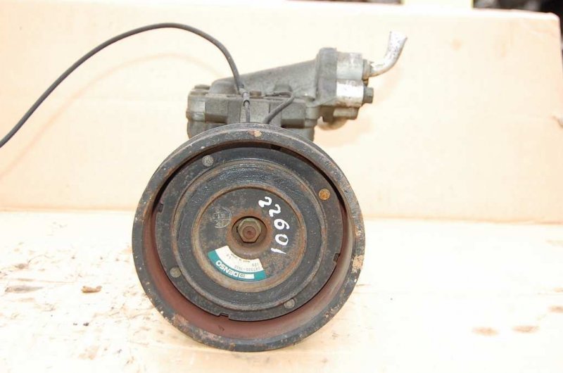 Компрессор кондиционера COROLLA E100 91-95