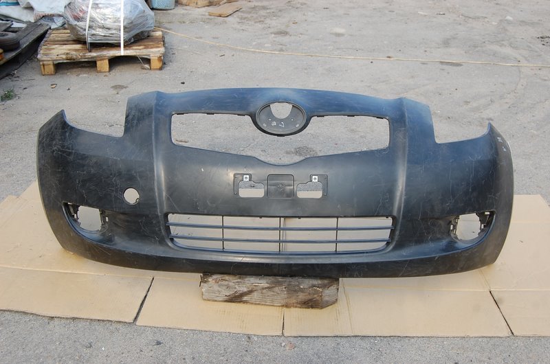 Бампер передний TOYOTA YARIS 05–11 52119-52922 новая