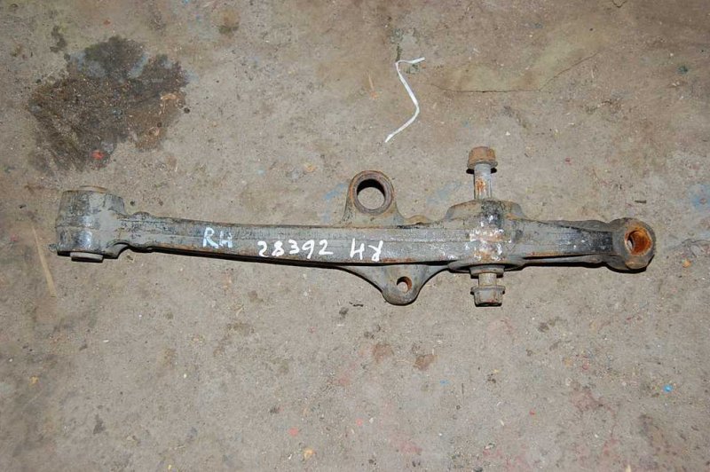 Запчасть рычаг передней подвески нижний передний правый HONDA ACCORD CB 89-93 Б/У Рычаг передней подвески нижний передний правый HONDA ACCORD CB 89-93 Б/У