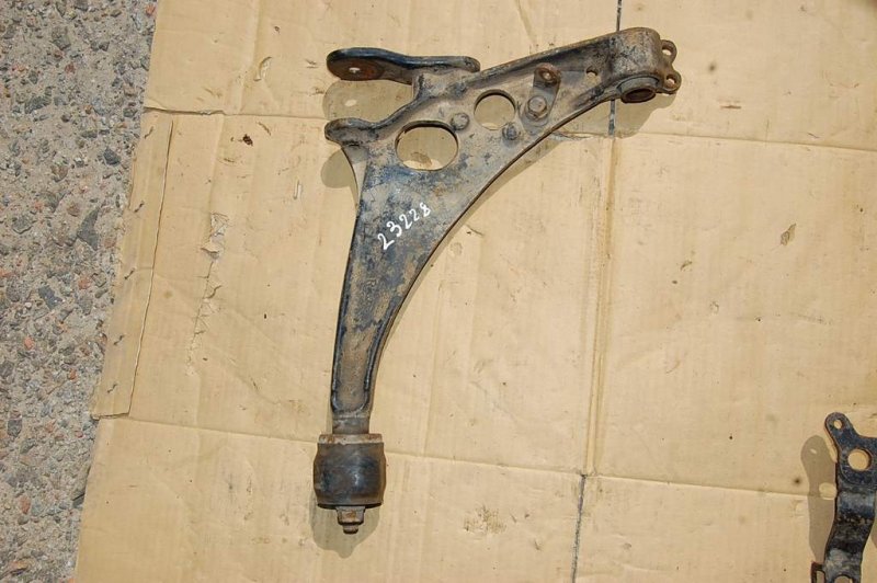 Рычаг передней подвески нижний передний правый MAZDA XEDOS 9 X9 (TA) 93-02 Б/У