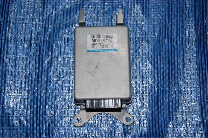 Блок электронный MITSUBISHI PAJERO 99-06 MD366412 Б/У