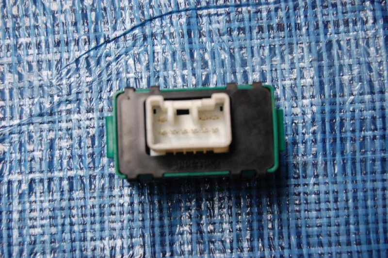 Реле LEXUS GX470 02-09