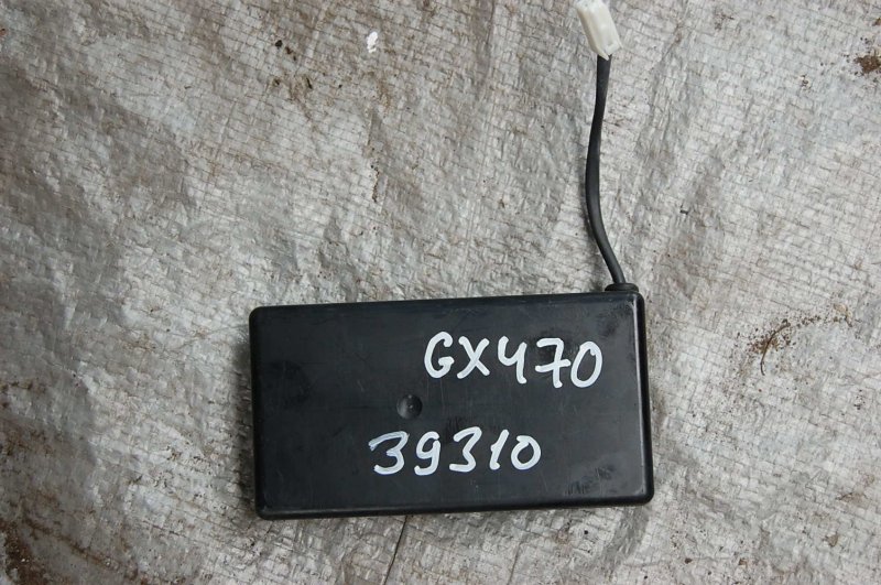 Блок электронный LEXUS GX470 02-09