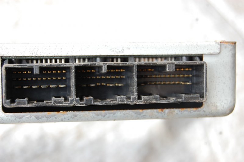 Блок электронный LEXUS GX470 02-09