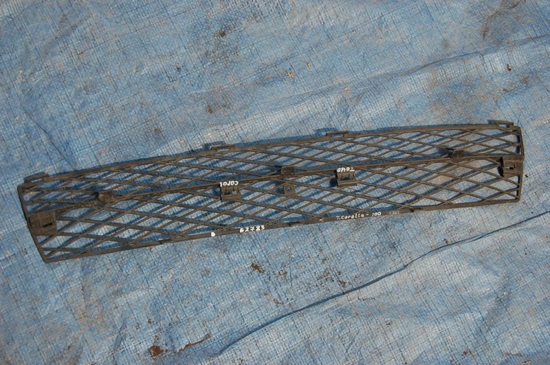 Решетка переднего бампера TOYOTA COROLLA E100 91-95 Б/У