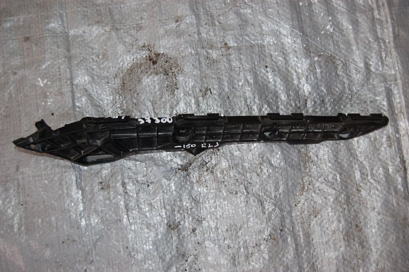 Кронштейн заднего бампера задний левый COROLLA 150 06-13