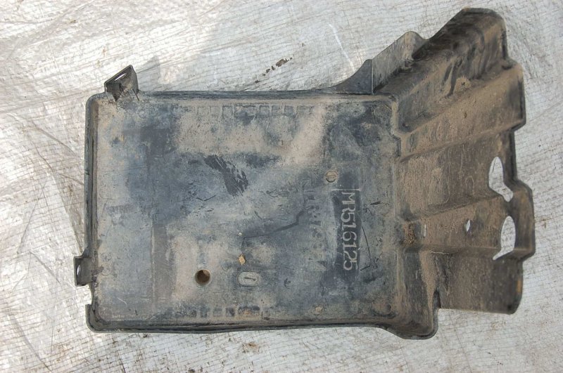 Полка аккумулятора MITSUBISHI LANCER IX 9 03-07 Б/У