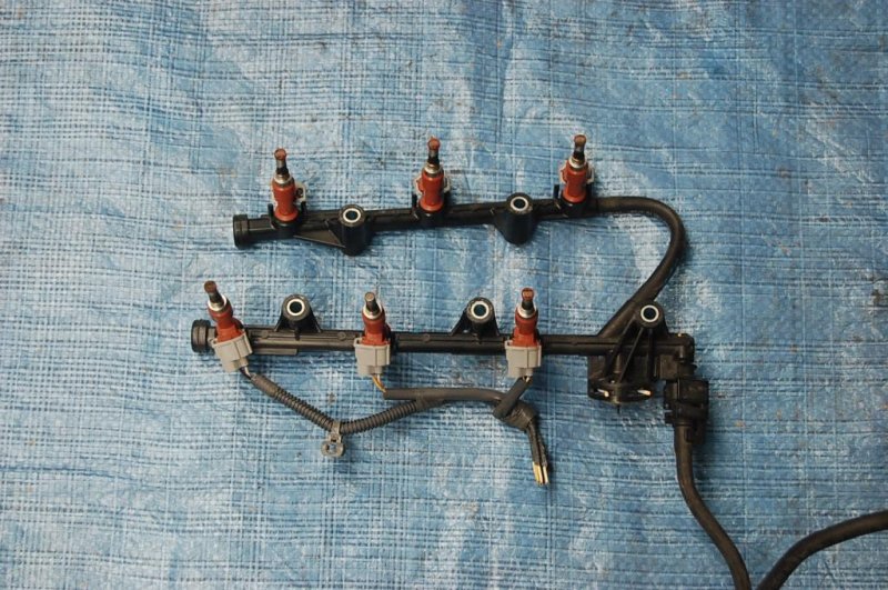 Форсунка топливная TOYOTA CAMRY 40 06-11