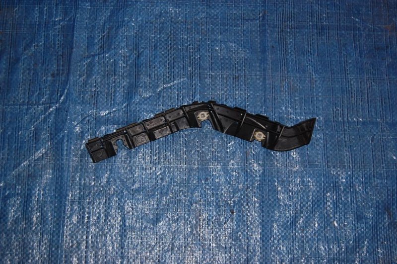 Кронштейн заднего бампера задний правый TRIBECA B10 07-13