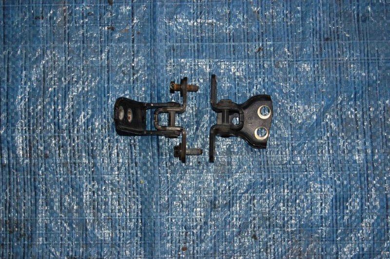 Петля двери LANCER IX 9 03-07