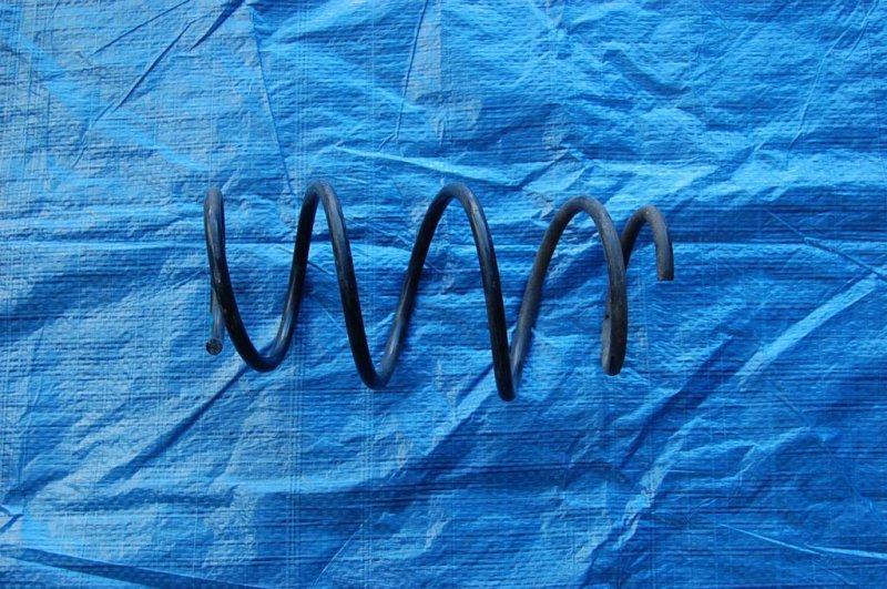 Пружина передней подвески TOYOTA COROLLA 150 06-13 Б/У