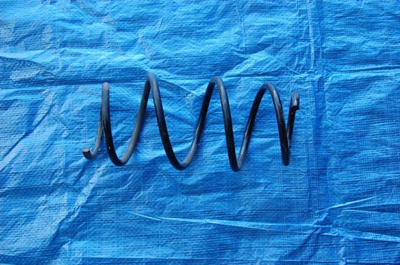 Пружина передней подвески TOYOTA COROLLA 150 06-13 Б/У