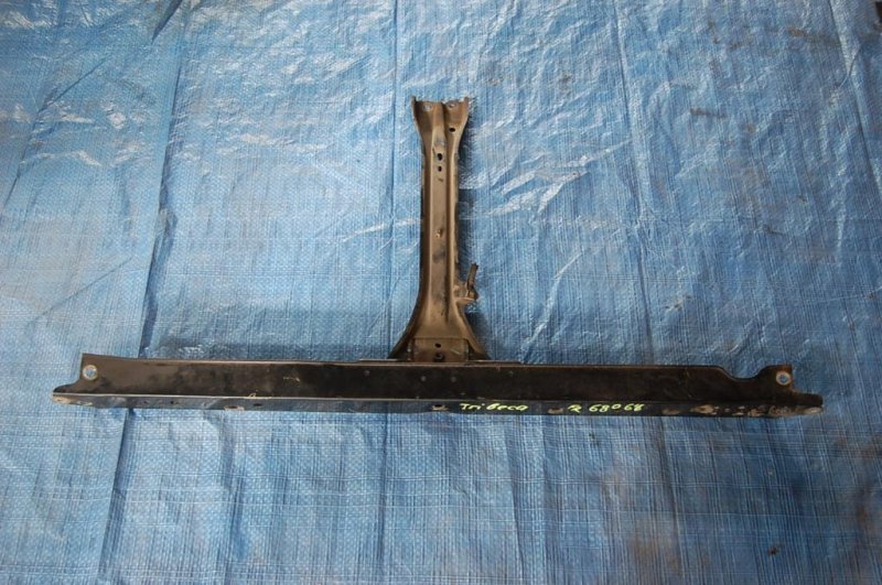 Панель передняя верхняя TRIBECA B9 05-07