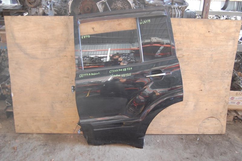 Дверь задняя левая MITSUBISHI PAJERO 99-06 MR496879 Б/У