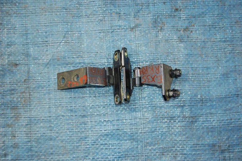 Запчасть петля двери INFINITI EX35(37) 07-12 Б/У Петля двери INFINITI EX35(37) 07-12 Б/У