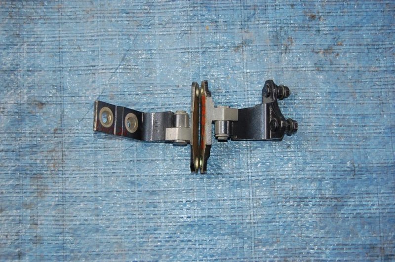 Петля двери EX35(37) 07-12 Петля двери EX35(37) 07-12