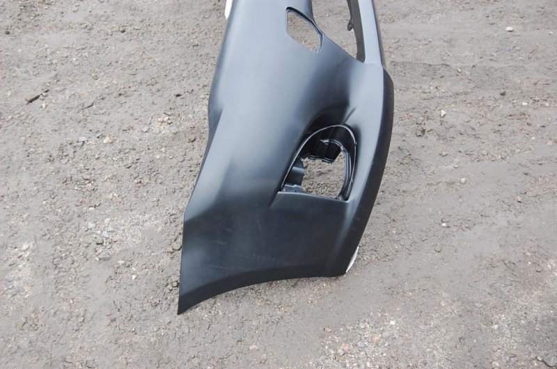 Бампер передний TOYOTA COROLLA E16 13-