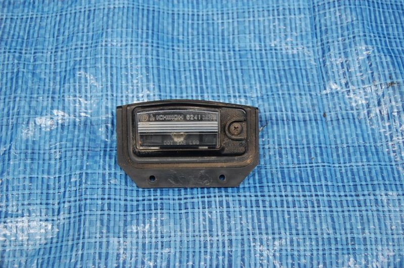 Подсветка номера NISSAN MURANO Z50 02-07 26510-AR000 Б/У