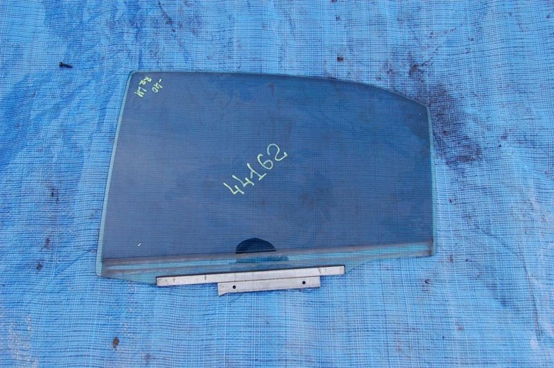 Стекло двери заднее левое TOYOTA CAMRY 40 06-11 68114-33150 Б/У