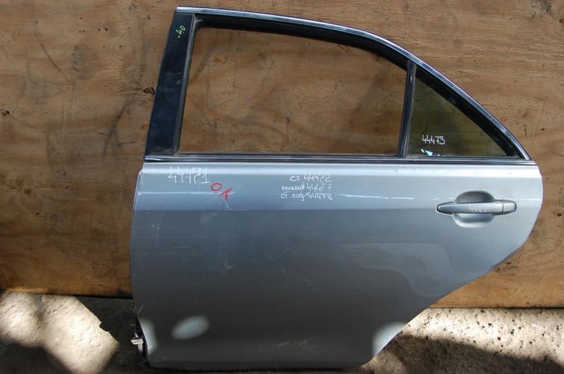 Запчасть стекло двери заднее левое TOYOTA CAMRY 40 06-11 68114-33150 Б/У Стекло двери заднее левое TOYOTA CAMRY 40 06-11 68114-33150 Б/У