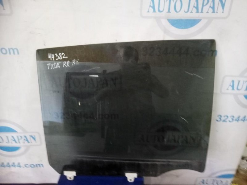 Стекло двери заднее правое NISSAN TIIDA/VERSA C11 04-11 82300-EL000 Б/У
