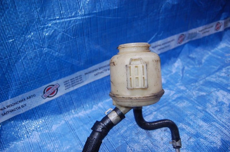 Запчасть бачок гур NISSAN MAXIMA A32 94-99 Б/У Бачок ГУР NISSAN MAXIMA A32 94-99 Б/У