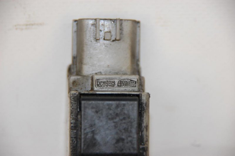 Катушка зажигания NISSAN MAXIMA A33 99-02