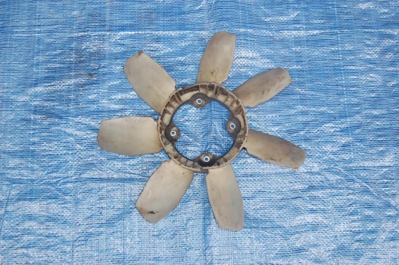 Крыльчатка вентилятора основного радиатора LAND CRUISER PRADO 120 02-09