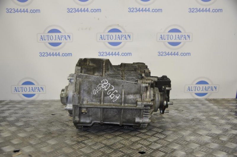 Раздаточная коробка LX570 07-15