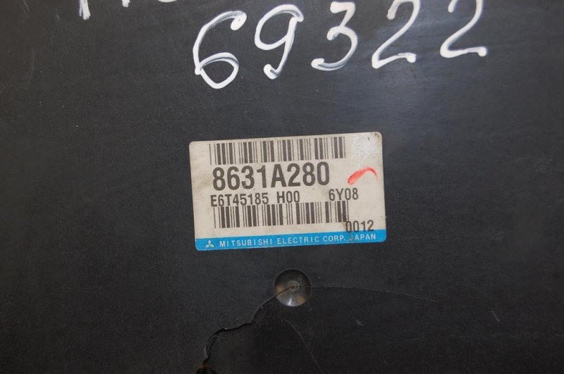 Блок управления двигателем MITSUBISHI COLT (Z30) 02-12 Блок управления двигателем MITSUBISHI COLT (Z30) 02-12