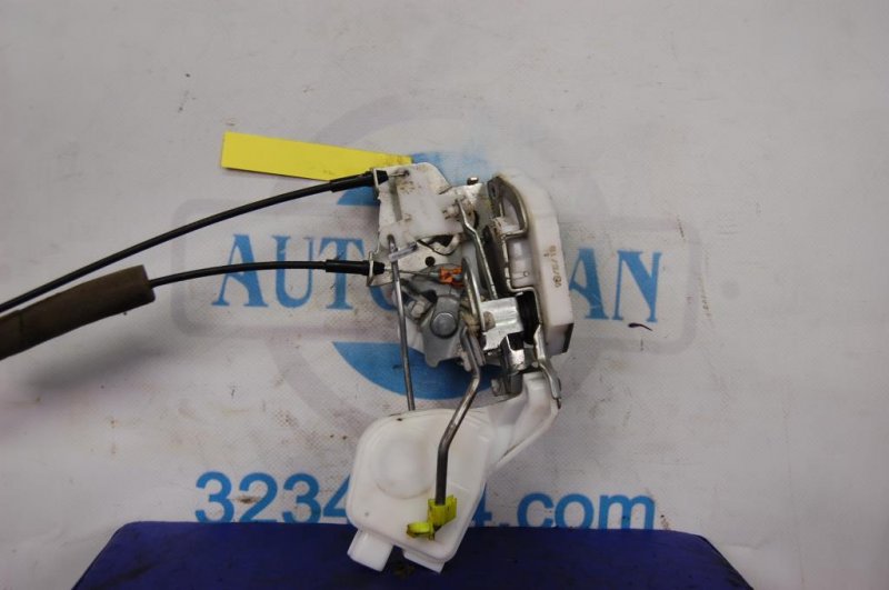 Замок двери задний левый MITSUBISHI GALANT 03-12