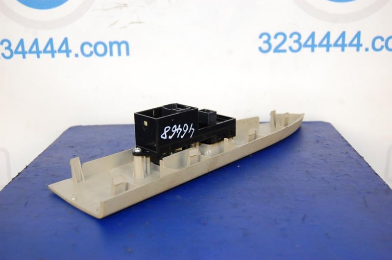 Кнопка стеклоподъемника GALANT 03-12