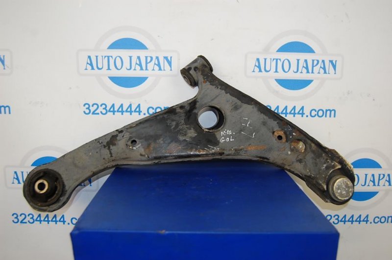 Рычаг передней подвески нижний передний левый GALANT 03-12