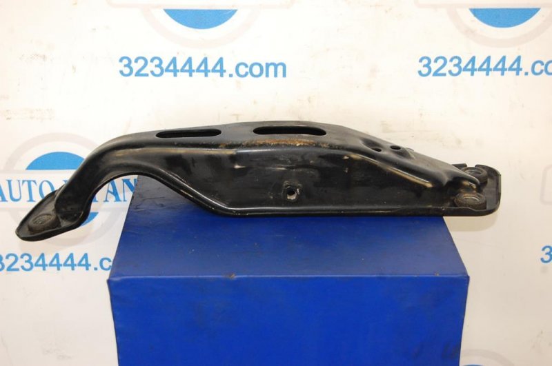 Кронштейн КПП G25/G35/G37/Q40 06-14