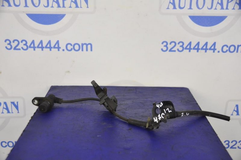 Датчик ABS передний левый TOYOTA CAMRY 40 06-11 Б/У