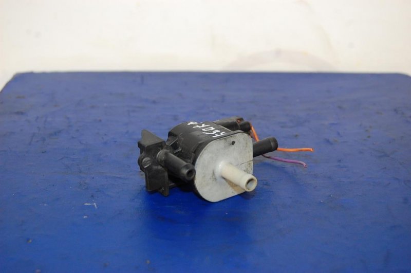 Клапан электромагнитный (вакуумный) TOYOTA CAMRY 40 06-11 90910-12276 Б/У