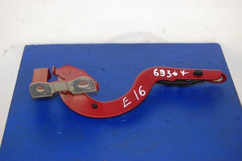 Петля крышки багажника правая COROLLA E16 13-