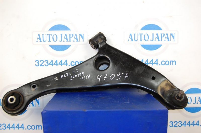 Запчасть рычаг передней подвески нижний передний правый MITSUBISHI GALANT 03-12 MN161706 Б/У Рычаг передней подвески нижний передний правый MITSUBISHI GALANT 03-12 MN161706 Б/У
