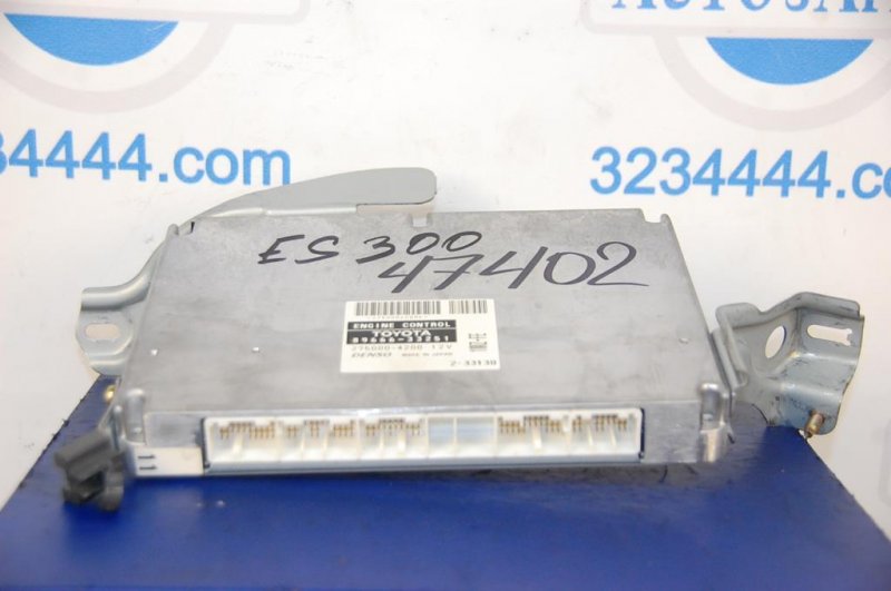 Запчасть блок управления двигателем LEXUS ES300 ES330 01-06 89666-33251 Б/У Блок управления двигателем LEXUS ES300 ES330 01-06 89666-33251 Б/У
