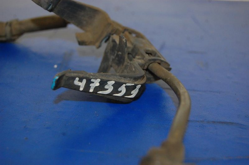 Датчик ABS передний левый CAMRY 40 06-11