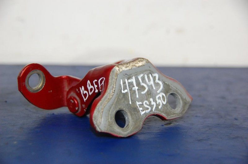 Петля двери верхняя задняя правая LEXUS ES350 06-12 68750-02080 Б/У