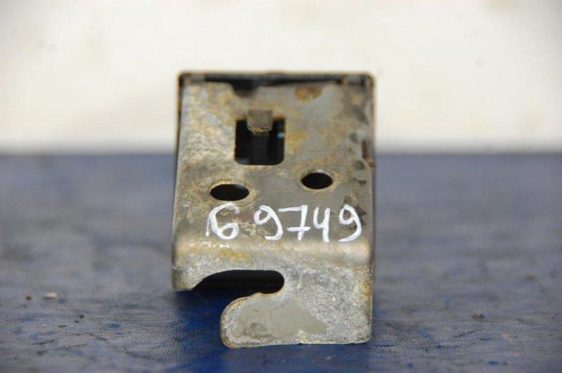 Ручка открывания капота FORESTER SG 02-07 Ручка открывания капота FORESTER SG 02-07