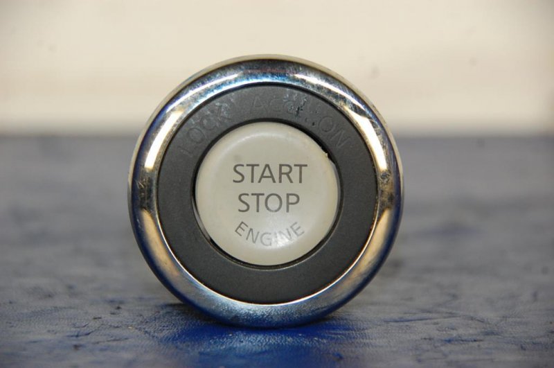 Кнопка старт-стоп INFINITI FX/QX70 S51 08-17 Б/У